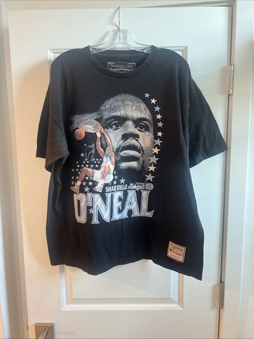 Mitchell & Ness 
Shaquille O'Neal Graphic Tee - Black with Silver/White Accents